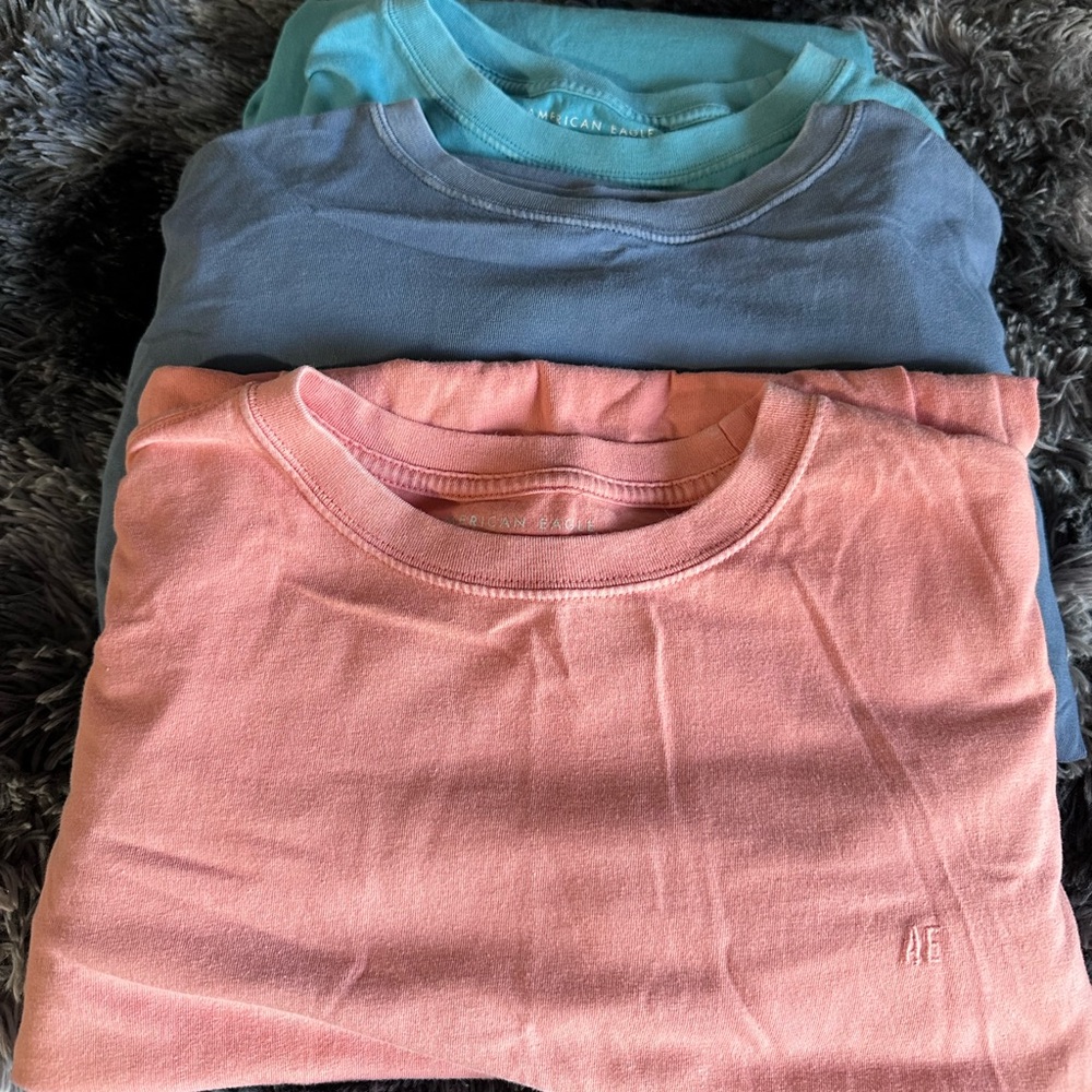 American Eagle Long Sleeve Shirt